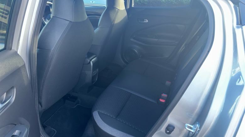 Nissan Juke 1.0 DiG-T N-Connecta 5dr Petrol Hatchback